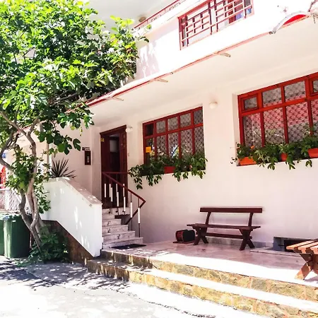 Elegant Retreat In Old Town Minutes From Beach * Primorsko